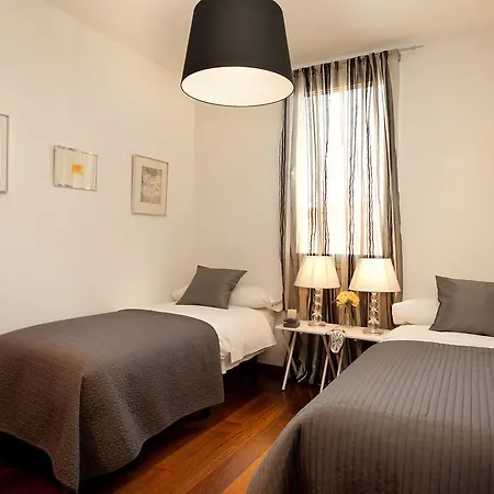 Rent Passeig De Gracia 4*