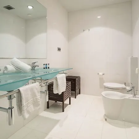 Rent Passeig De Gracia Otel Barselona